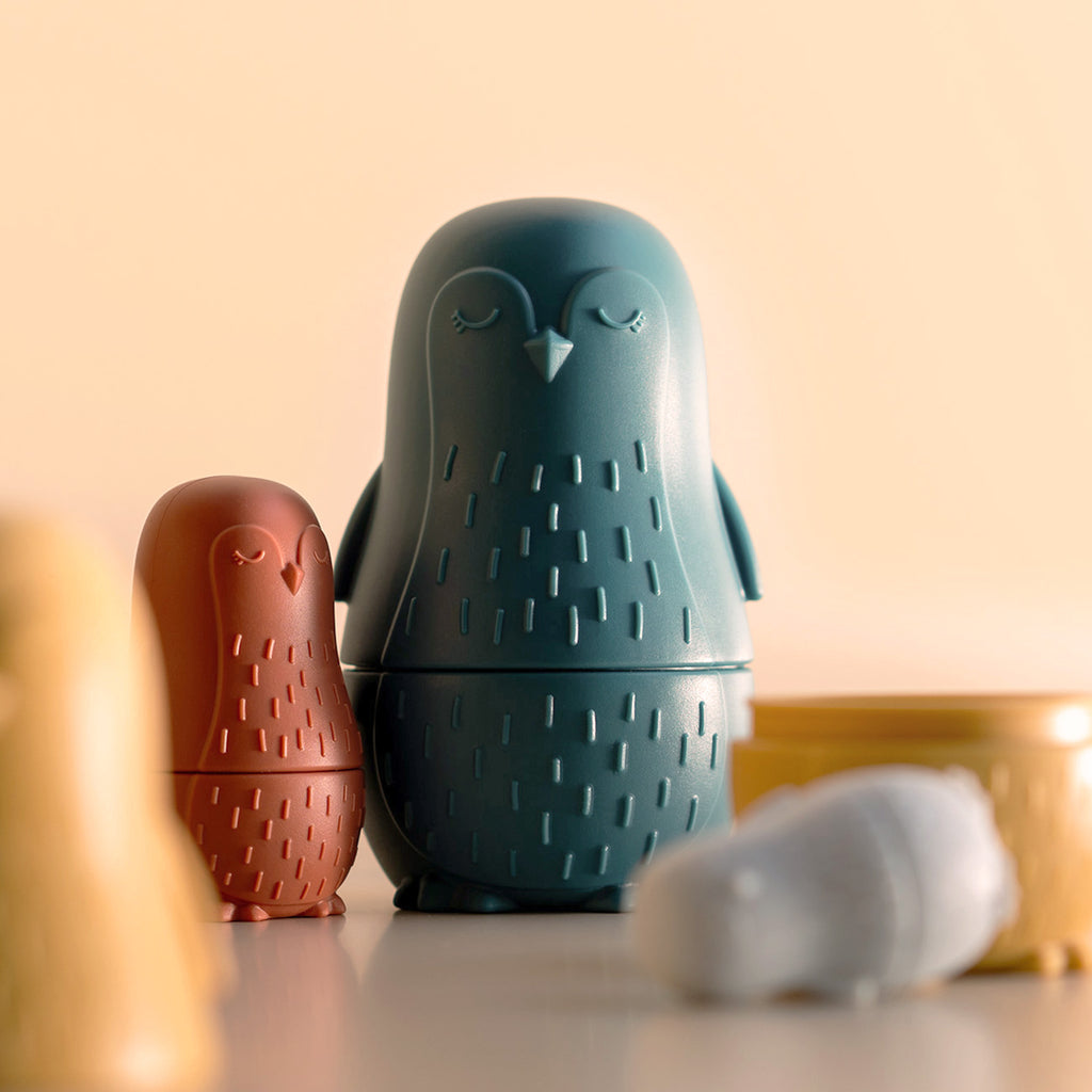 Classic nesting kids toy for toddlers silicon design penguins, detail view