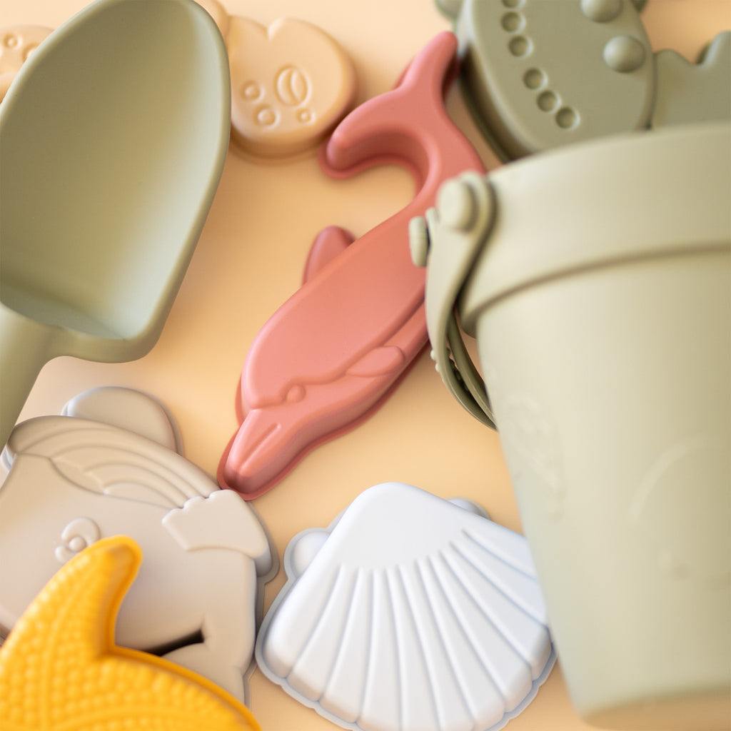 silicon sea themed beach bucket for kids and toddlers kids toy, top view of dolphine