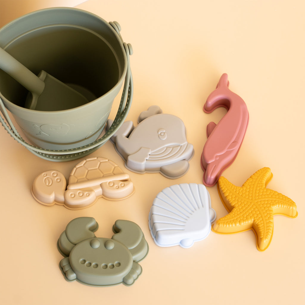 silicon sea themed beach bucket for kids and toddlers kids toy, top view